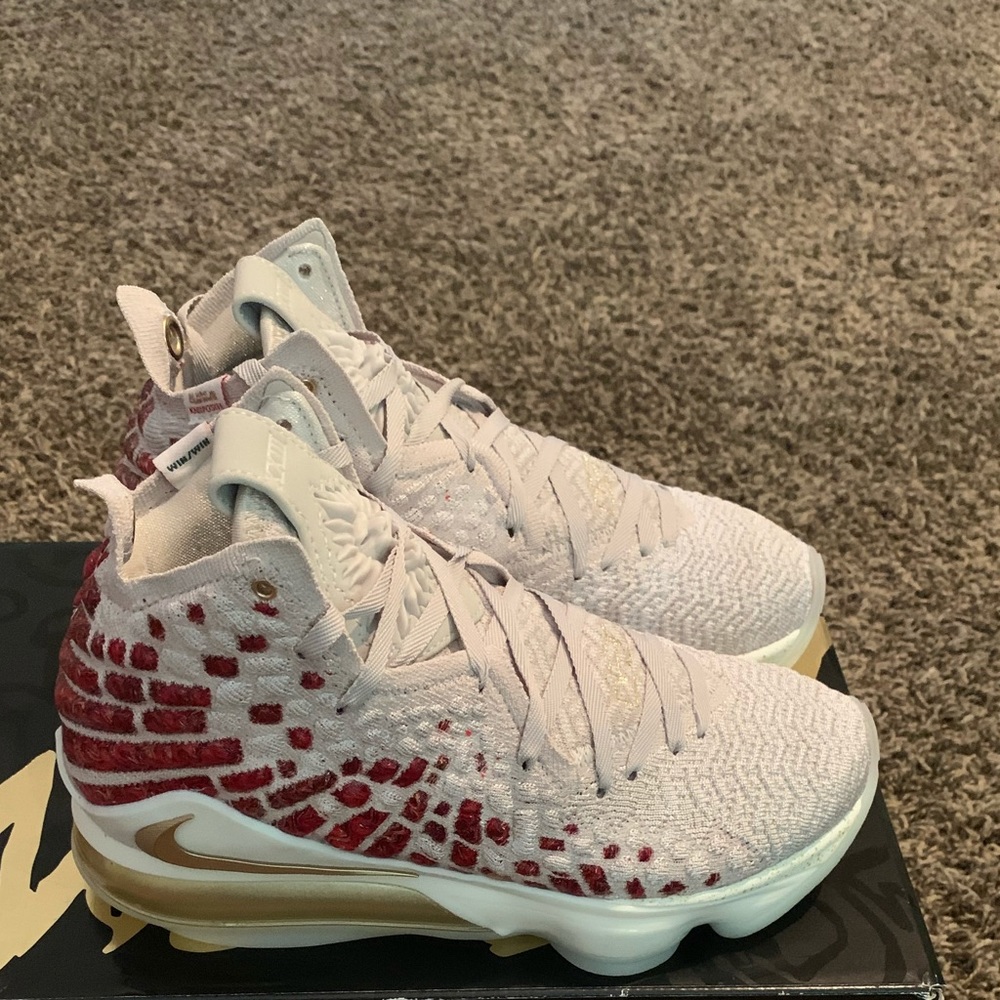 New Nike Lebron 17
